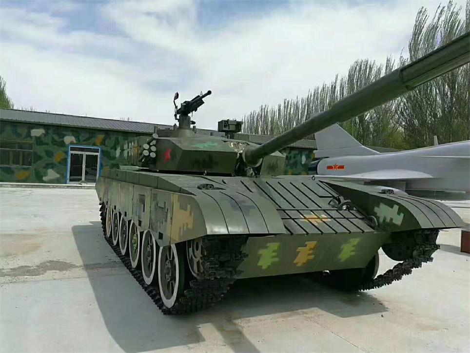 麻栗坡县坦克模型